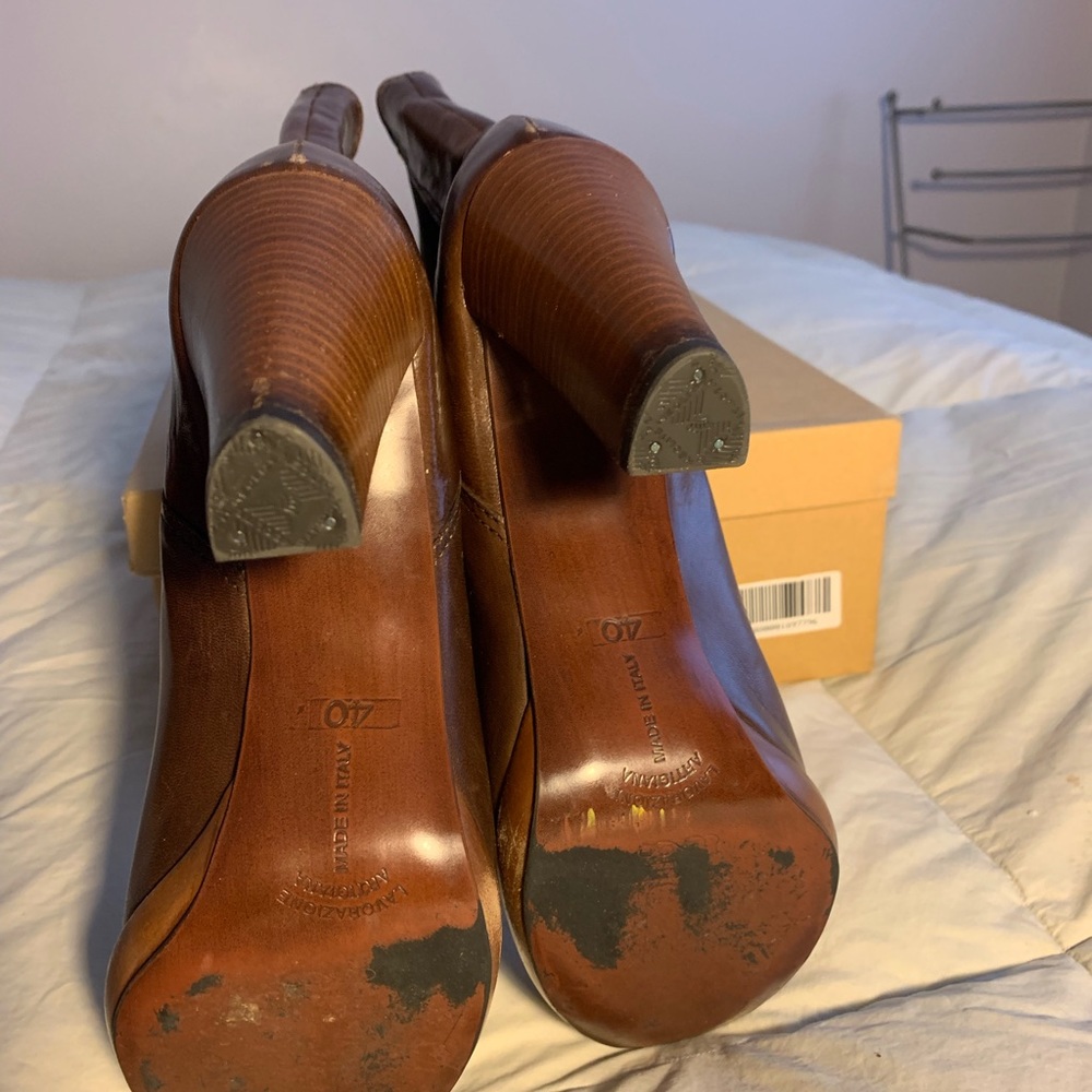 Women’s Leather Ankle Boots - Picture 5 of 5